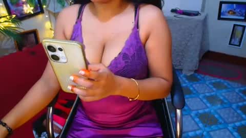 SweetSour online show from September 9, 2025, 1:05 am