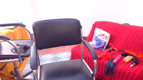 Snapshot of sweetsour18 chatting on May 26, 2026, 4:30 am SweetSour online show from May 26, 2026, 4:30 am