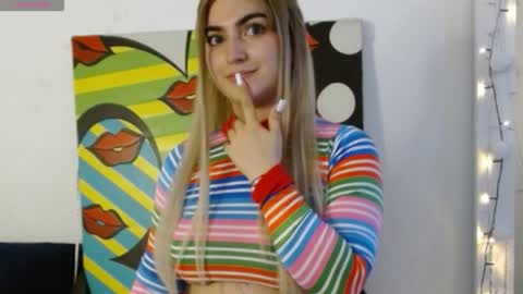 IG  valeen mo Vale   My schedule  Monday to Friday900 am - 300 pm  online show from January 6, 2025, 5:59 pm