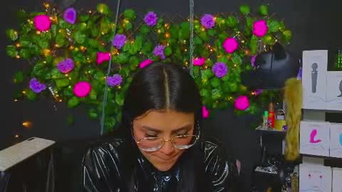 Snapshot of sweett_mollyy chatting on July 18, 2026, 11:30 pm Molly - INDEPENDENT MODEL online show from July 18, 2026, 11:30 pm