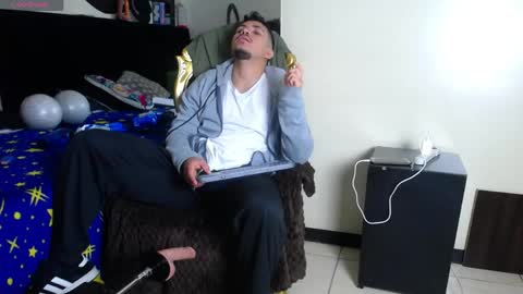 Snapshot of sweettguy_ chatting on June 8, 2026, 5:57 pm Jei online show from June 8, 2026, 5:57 pm