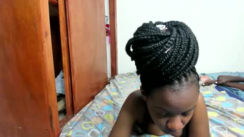 Snapshot of sweettrouble_ chatting on May 15, 2026, 7:21 pm sweettrouble_ online show from May 15, 2026, 7:21 pm