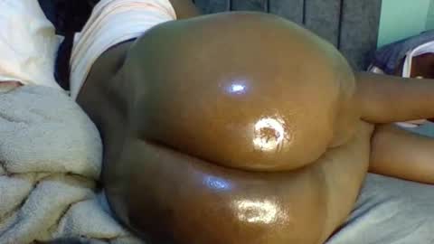 sweettrozzy online show from March 7, 2025, 4:44 pm