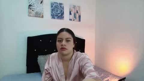 Snapshot of sweetx__mia chatting on February 23, 2026, 12:13 pm Mia online show from February 23, 2026, 12:13 pm