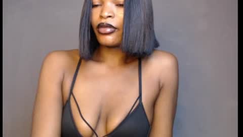 Snapshot of sweetxxboobsx chatting on June 24, 2026, 8:35 am sweetxxboobsx online show from June 24, 2026, 8:35 am
