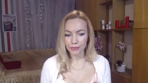 Sweety friend online show from February 8, 2025, 9:04 pm