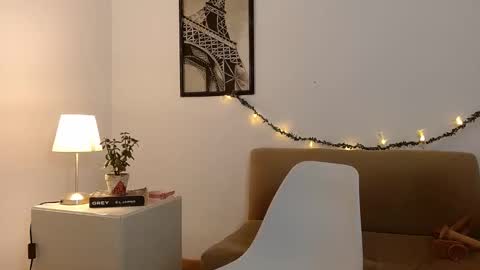 Snapshot of sweety_lya chatting on October 13, 2025, 9:37 pm Lya online show from October 13, 2025, 9:37 pm