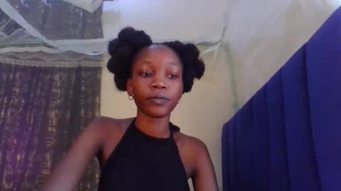 Snapshot of sweety_melanin chatting on May 7, 2026, 10:20 am Vickky online show from May 7, 2026, 10:20 am