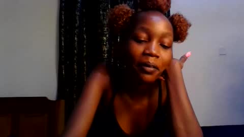 Snapshot of sweety_melanin chatting on May 22, 2026, 1:46 am Vickky online show from May 22, 2026, 1:46 am