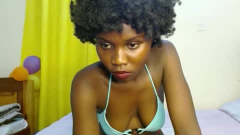 Snapshot of sweety_spixxy chatting on February 17, 2026, 7:09 pm Dolly online show from February 17, 2026, 7:09 pm