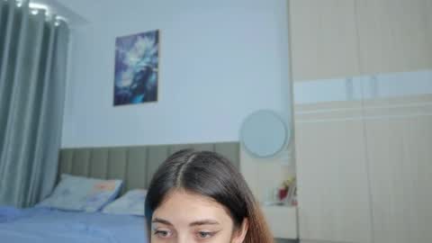 Snapshot of sweety_vikky chatting on May 18, 2026, 12:07 am Vikky online show from May 18, 2026, 12:07 am