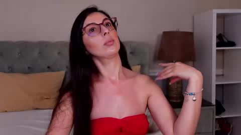 Bea Moan from LovenseWet from Tip MenuOpen for Private online show from July 17, 2026, 7:52 pm