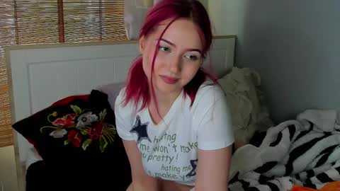 Snapshot of sweetyangiee chatting on May 7, 2026, 2:00 pm sweetyangiee online show from May 7, 2026, 2:00 pm