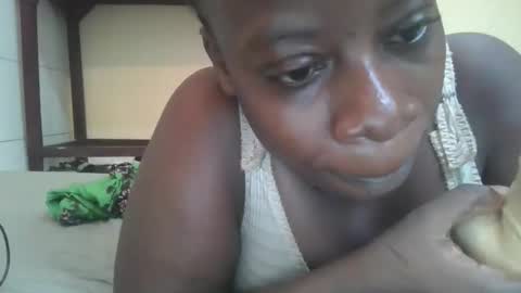 sweetyass25 online show from March 1, 2026, 6:15 am