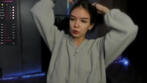 sweetydeviliya online show from January 14, 2026, 3:01 am