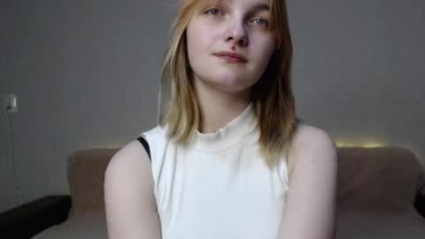 Snapshot of sweetyybay chatting on December 18, 2025, 11:49 am Stacy online show from December 18, 2025, 11:49 am