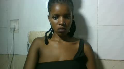 sweetz_candice online show from November 1, 2025, 7:38 pm