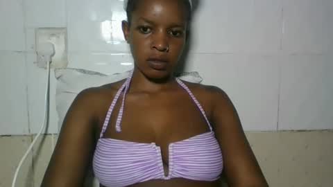 sweetz_candice online show from November 9, 2025, 9:46 pm