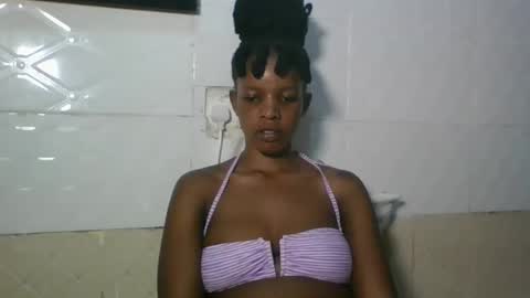 sweetz_candice online show from November 25, 2025, 12:10 am