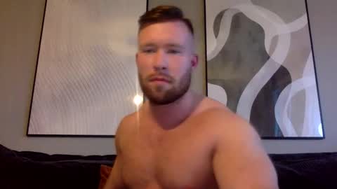 swekingxx online show from November 19, 2025, 2:28 pm
