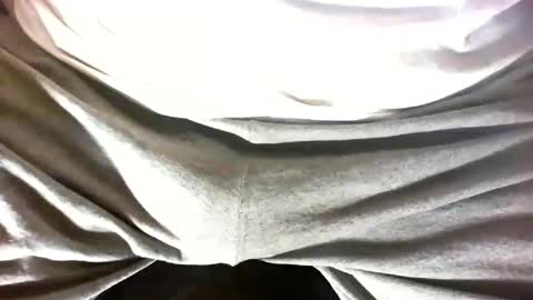 SWFLbiguy online show from December 19, 2025, 2:18 am