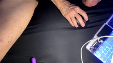 Snapshot of swimjock92262 chatting on April 3, 2026, 12:19 am swimjock92262 online show from April 3, 2026, 12:19 am