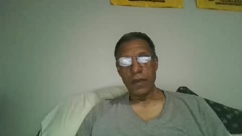 Snapshot of swimmerbod2495 chatting on May 3, 2026, 11:27 am swimmerbod2495 online show from May 3, 2026, 11:27 am
