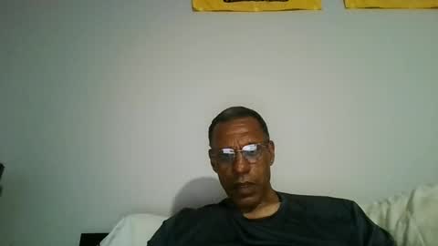 Snapshot of swimmerbod2495 chatting on June 12, 2026, 6:23 am swimmerbod2495 online show from June 12, 2026, 6:23 am