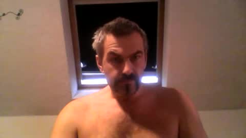 Snapshot of swinger_men_austria chatting on November 19, 2025, 7:08 am swinger_men_austria online show from November 19, 2025, 7:08 am