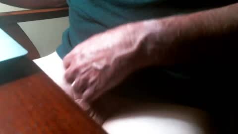 Snapshot of swizzle__stick chatting on May 8, 2026, 9:58 am will jeffers online show from May 8, 2026, 9:58 am