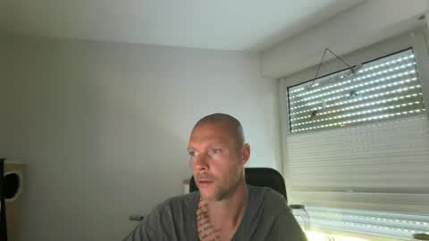 Snapshot of sx1904 chatting on July 13, 2026, 10:18 am sx1904 online show from July 13, 2026, 10:18 am