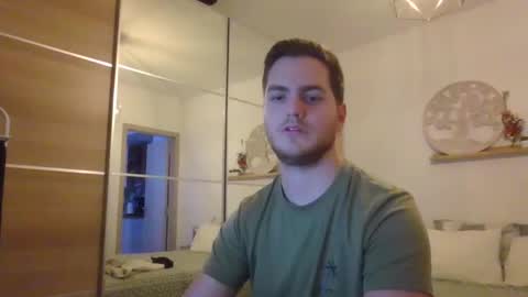 Snapshot of syl092 chatting on December 8, 2024, 4:39 pm syl092 online show from December 8, 2024, 4:39 pm