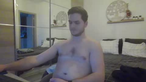 Snapshot of syl092 chatting on February 10, 2025, 4:36 pm syl092 online show from February 10, 2025, 4:36 pm