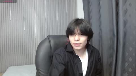 sylasfrost online show from March 16, 2026, 1:33 am