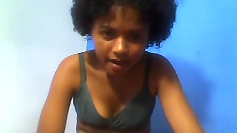 Snapshot of sylvaniah01 chatting on May 13, 2026, 7:06 am sylvaniah01 online show from May 13, 2026, 7:06 am