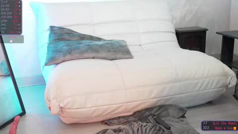 Sylvie online show from February 20, 2026, 6:26 am