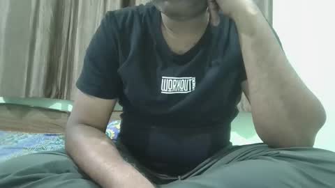 symond_jns online show from October 24, 2025, 6:04 pm