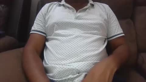 Snapshot of symond_jns chatting on May 19, 2026, 9:48 am symond_jns online show from May 19, 2026, 9:48 am