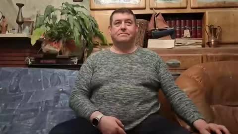 sympa_trique online show from November 9, 2025, 6:06 pm