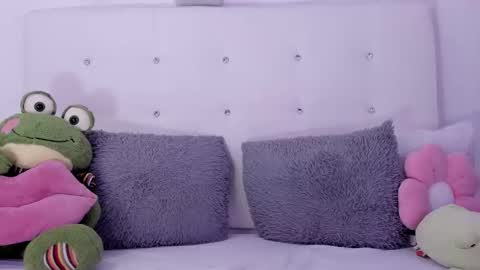 symphonny online show from December 22, 2025, 7:11 pm