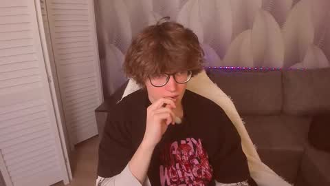 Snapshot of syndydels chatting on February 11, 2026, 3:28 pm syndydels online show from February 11, 2026, 3:28 pm