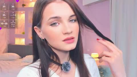 Eva online show from November 18, 2025, 7:07 pm