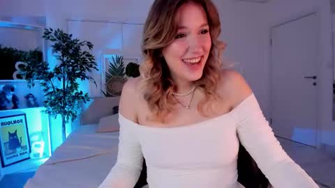 Snapshot of synrix chatting on November 9, 2025, 7:28 am Ellie online show from November 9, 2025, 7:28 am