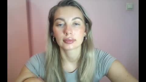 Snapshot of syrami chatting on May 3, 2026, 9:21 pm syrami online show from May 3, 2026, 9:21 pm