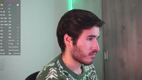 t0ny_wylie online show from December 15, 2024, 4:29 am