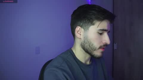 t0ny_wylie online show from December 23, 2024, 10:32 am