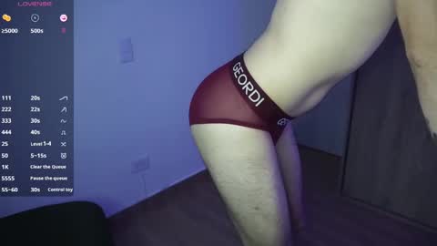 t0ny_wylie online show from December 23, 2024, 4:39 pm