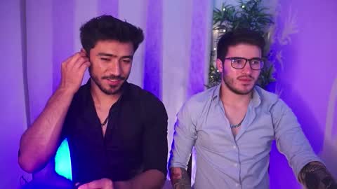 t0ny_wylie online show from February 26, 2026, 9:14 pm