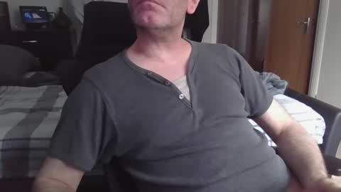 Snapshot of t3obrumuk chatting on June 7, 2026, 7:56 am Theo Brum online show from June 7, 2026, 7:56 am