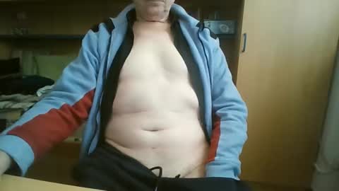 Snapshot of t5519t chatting on October 11, 2025, 11:09 am t5519t online show from October 11, 2025, 11:09 am